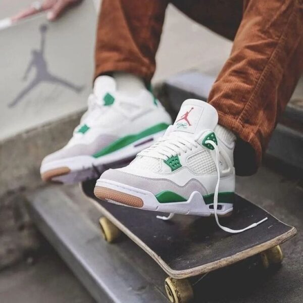 FIRST COPY Nike Air Jordan Retro 4 For Men - Image 2