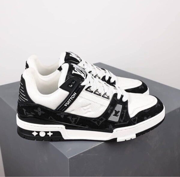 First Copy Louis Vuitton Trainer Black & White – Premium Sneakers