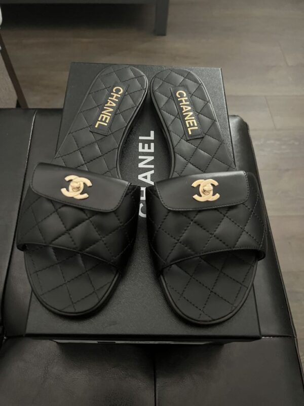 FIRST COPY CHANEL SANDALS FOR WOMAN