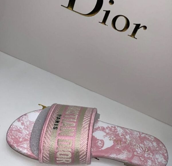 FIRST COPY CHRISTIAN DIOR SANDALS FOR WOMAN - Image 2