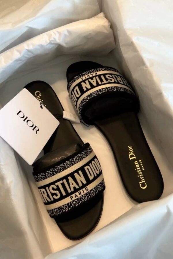FIRST COPY CHRISTIAN DIOR SANDALS FOR WOMAN