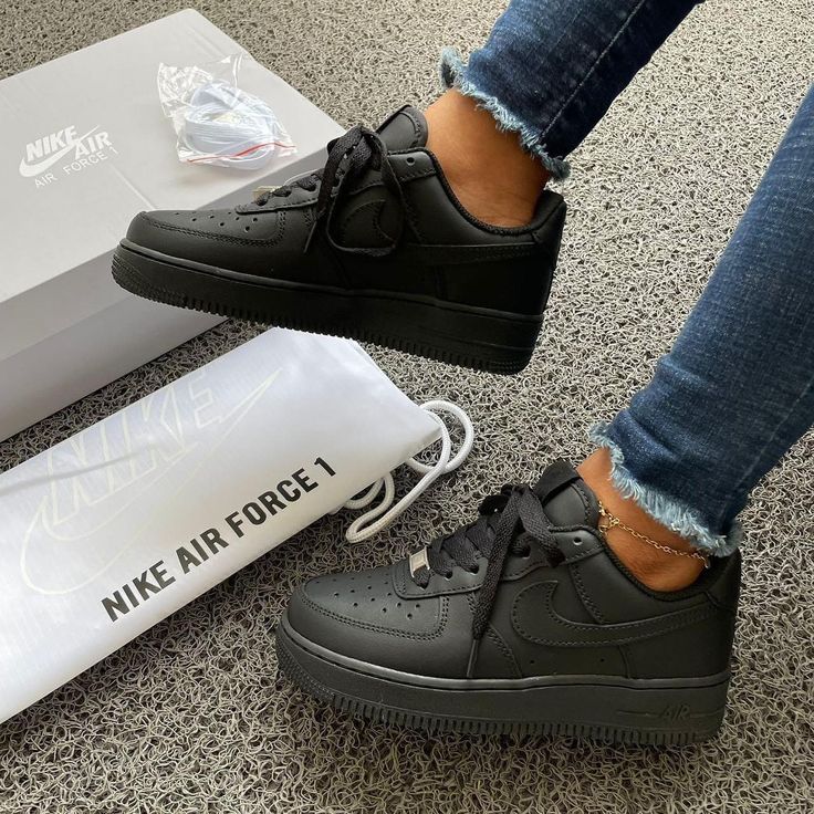 FIRST COPY Nike Airforce 1 Low Black For Women - Image 3