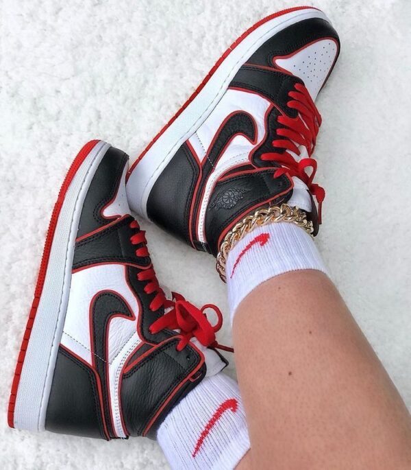First Copy Air Jordans Retro 1 Mid Bloodline - Image 7
