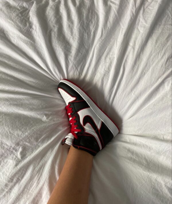 First Copy Air Jordans Retro 1 Mid Bloodline - Image 6