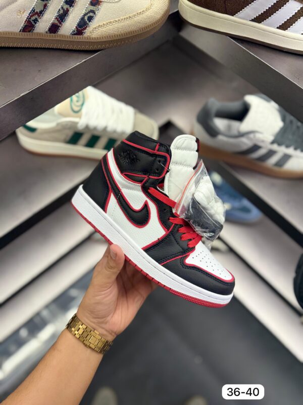 First Copy Air Jordans Retro 1 Mid Bloodline - Image 4