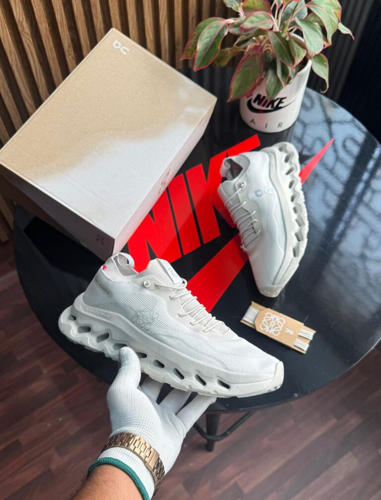 First Copy On Running x Loewe Cloudtilt Sneakers (1)