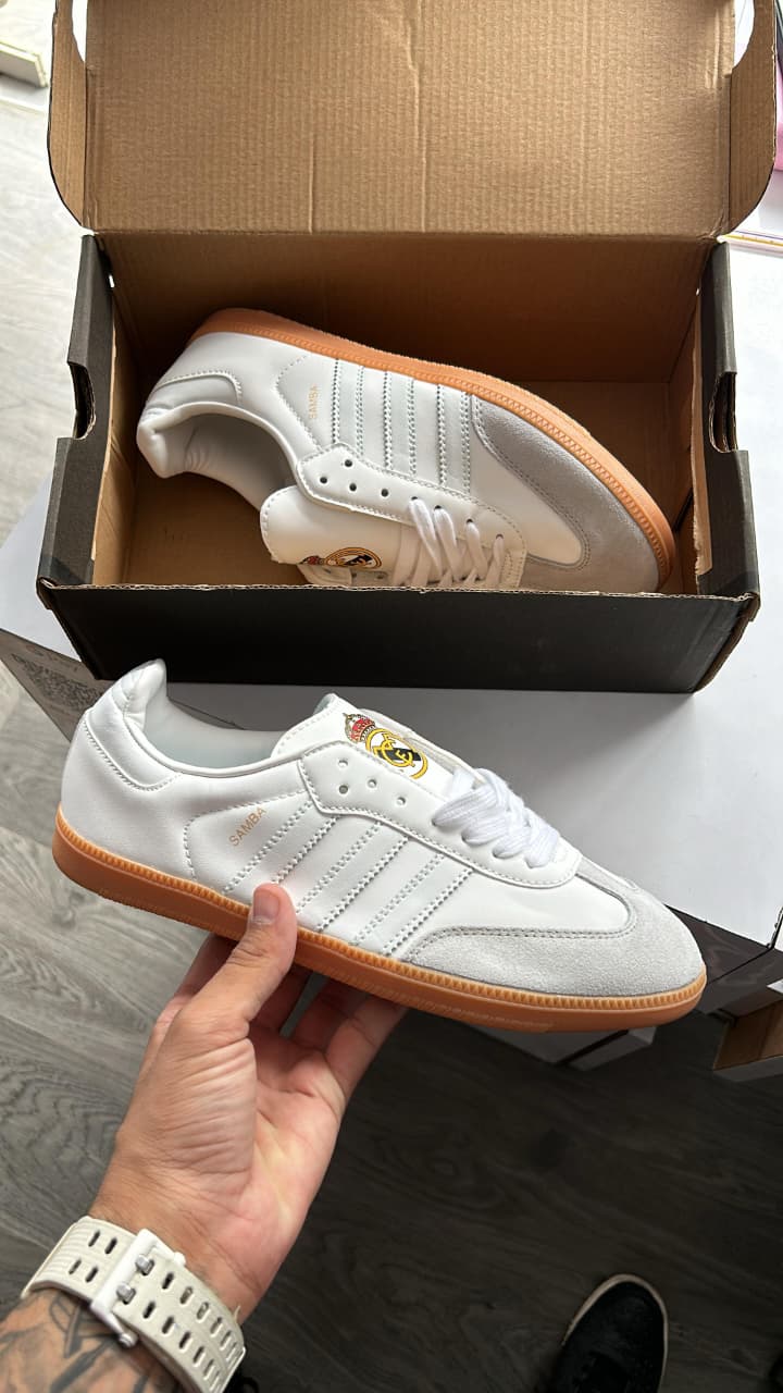 First Copy Adidas Samba