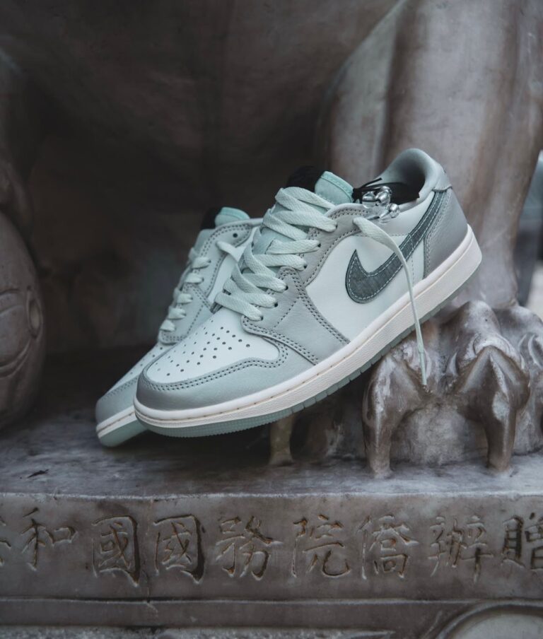 First Copy Nike Air Jordan 1 Low “Year of the Snake 2025” (4)