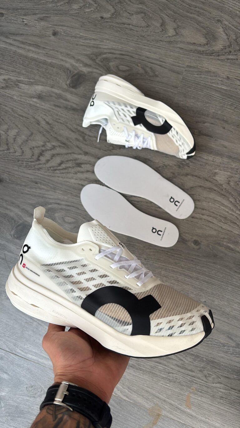 First Copy On Cloud Runner Strike (1)