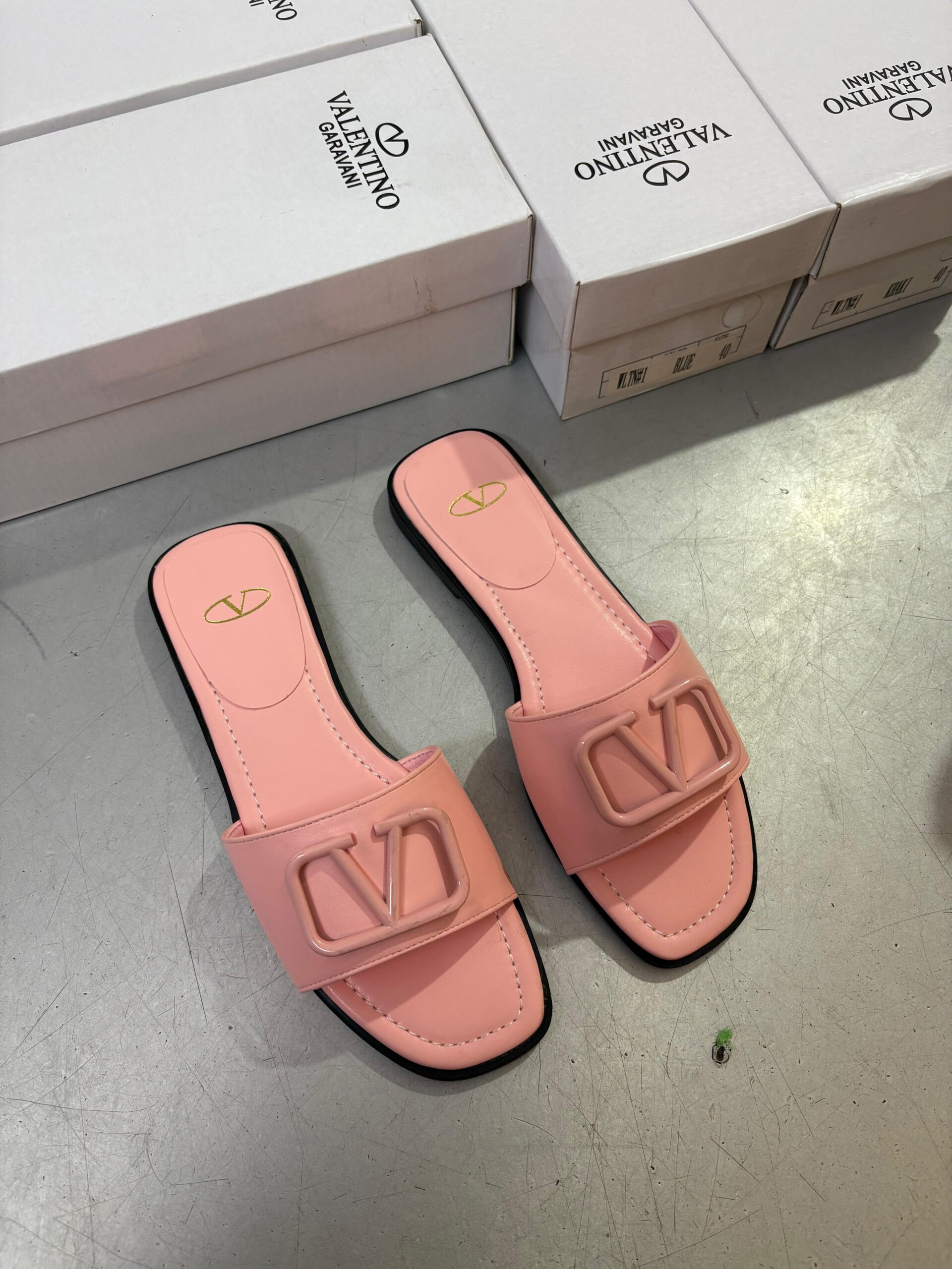 First Copy Valentino Flats for Women – Luxury Design, Imported Quality